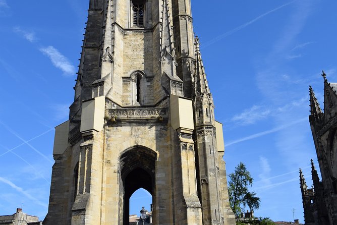 Grand Tour of Bordeaux by Bike - Experiencing Bordeauxs Lively Atmosphere