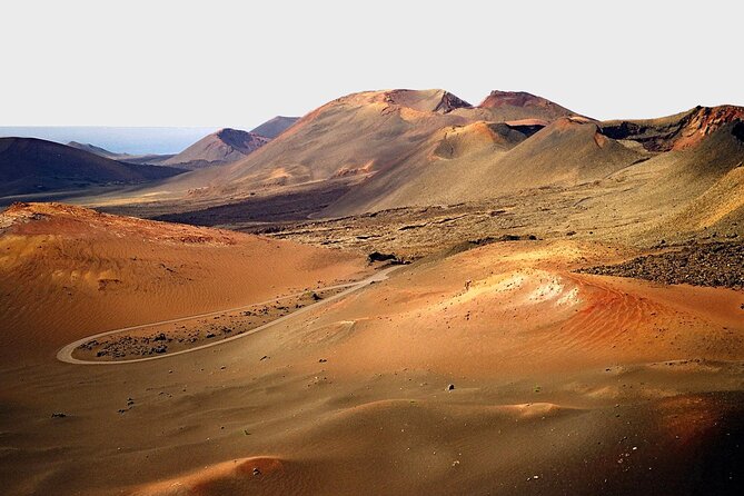 Grand Tour to Timanfaya and Jameos Del Agua for Cruise Passengers - Meeting and Pickup