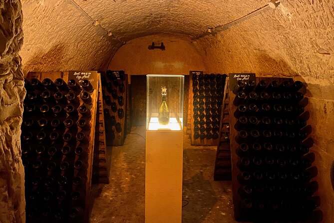 GRAND VINTAGE Private Champagne Taittinger, Veuve Clicquot Trip - Exploring Reims Cathedral