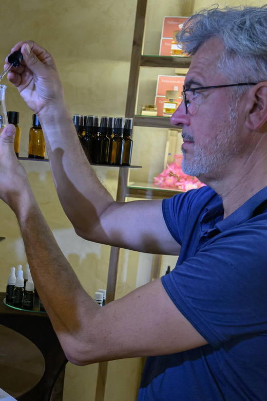 GRASSE: NATURAL PERFUME CREATION WORKSHOPS GRASSE - Workshop Overview