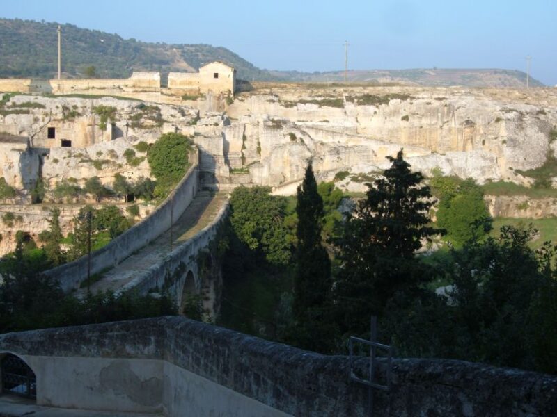 Gravina in Puglia James Bond 007 Guided Walking Tour - About Gravina in Puglia