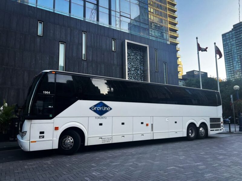 Gray Line Toronto: Blue Mountains Shuttle From Toronto - Winter Activities