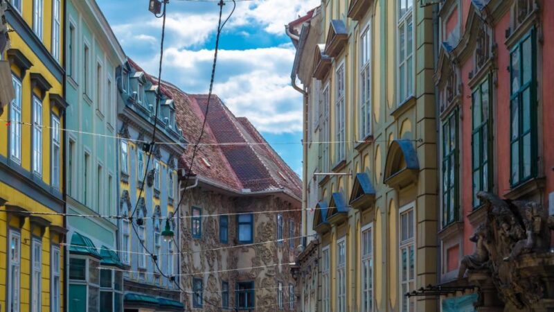 Graz: Express Walk With a Local in 60 Minutes - Flexible Booking Options