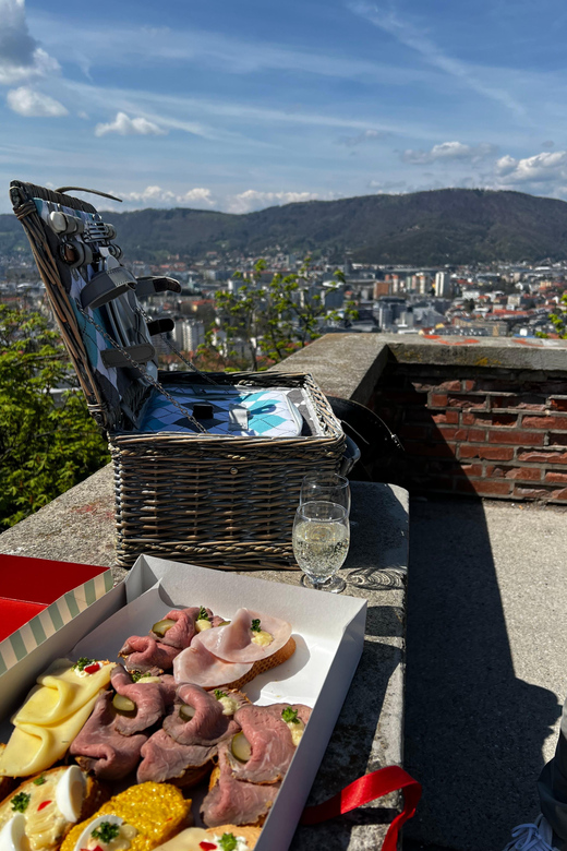 Graz: Funicular Ride & Schlossberg Picnic Experience - Accessibility and Fitness Levels