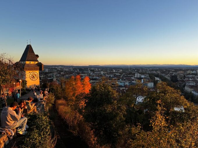 Graz: Funicular Ride & Schlossberg Picnic Experience - Meeting Point and Assistance