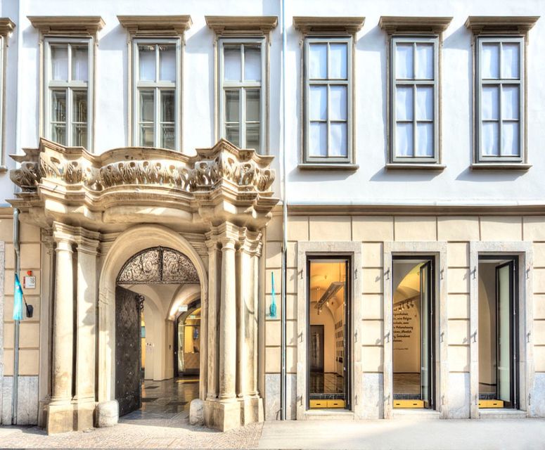 Graz Museum: Private Guided Tour - Schlossberg Museum Branch