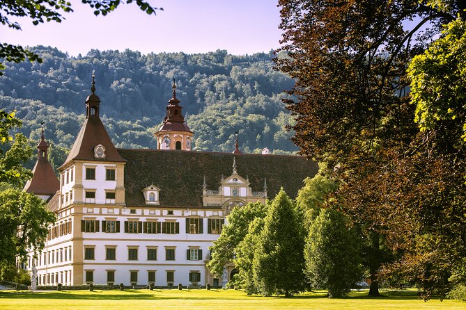 Graz WWII Themed Old Town Tour With Graz Museum - Tour Guide Expertise