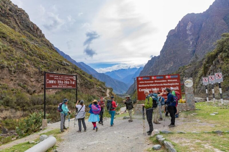 Great 4-Day Route Along the Inca Trail - Accommodation and Camping Details