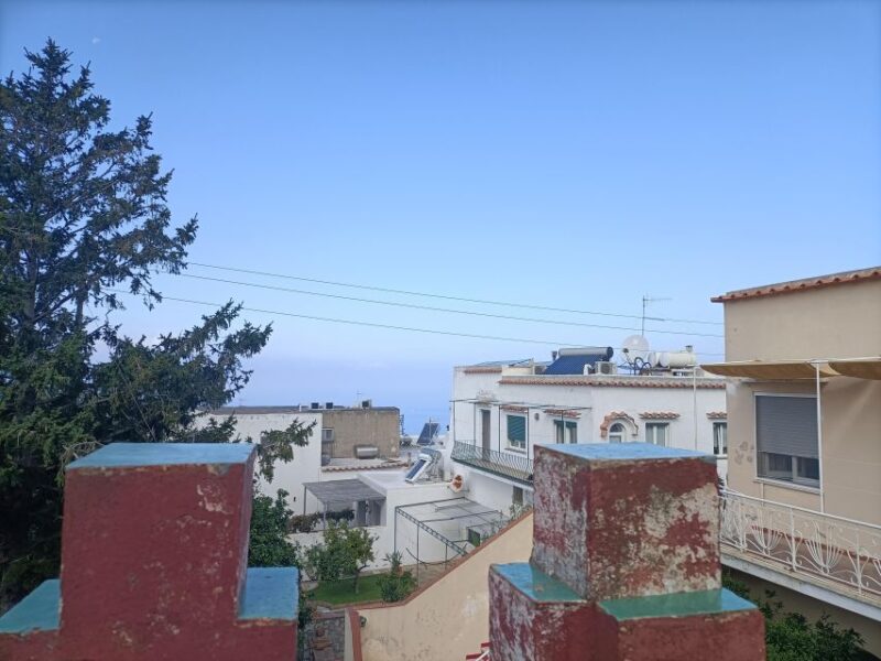 Great Capri Tour With an Expert Guide - What to Bring