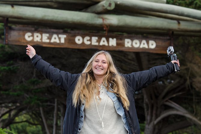 Great Ocean Road and 12 Apostles Day Trip From Melbourne - Tour Commentary and Transportation