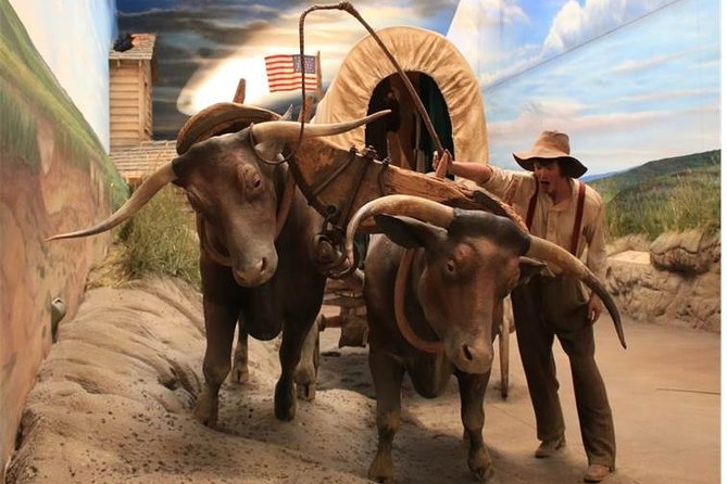 Great Platte River Road Archway Monument - Operating Hours and Ticket Information