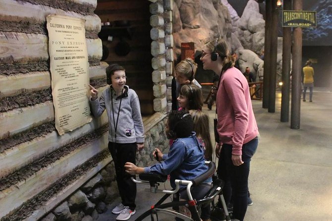 Great Platte River Road Archway Monument - Family-Friendly Interactive Exhibits