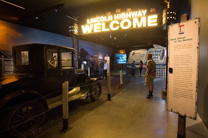 Great Platte River Road Archway Monument - Nearby Hotel and Dining Options