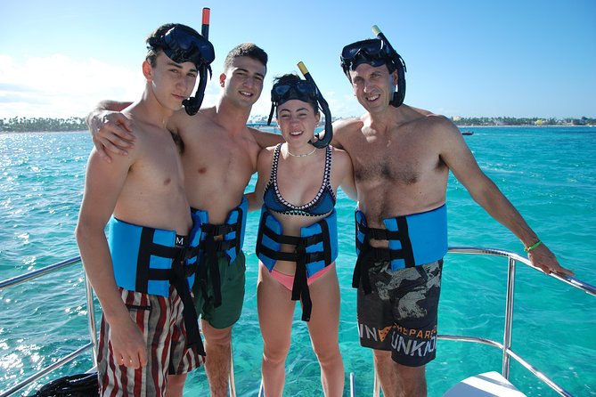 Great Snorkeling Cruise With Sharks & Stingray Encounter and Natural Pool - Customer Feedback