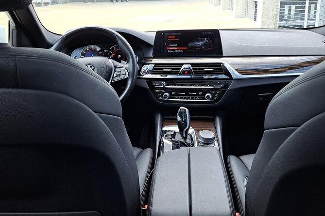 Greater Memphis To MEM International Airport - Luxury Transfer - Service Overview