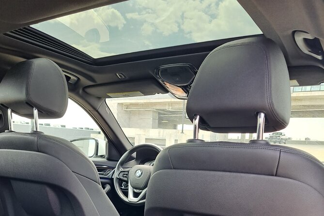 Greater Memphis To MEM International Airport - Luxury Transfer - Group Size Accommodated