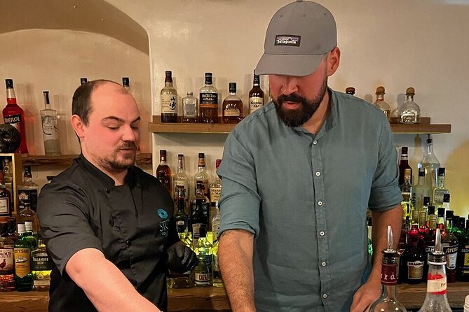 Greek Cocktail Experience in Santorini - Meeting and Pickup Details
