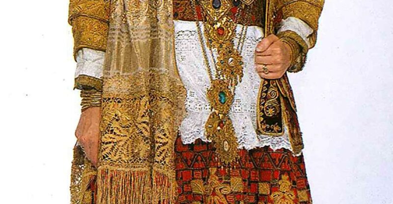 Greek Dance Lessons - Key Points