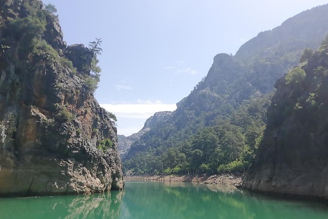 Green Canyon: 5 Hours Boat Trip With Lunch and Soft Drinks - Natural Beauty and Activities