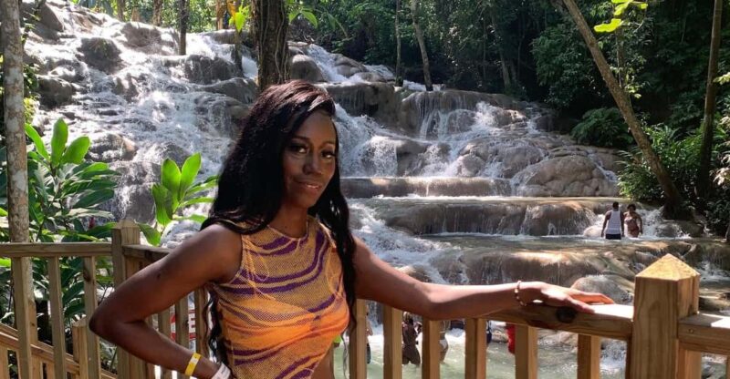 Green Grotto Caves and Dunn's River Falls Tour - Cultural and Historical Insights