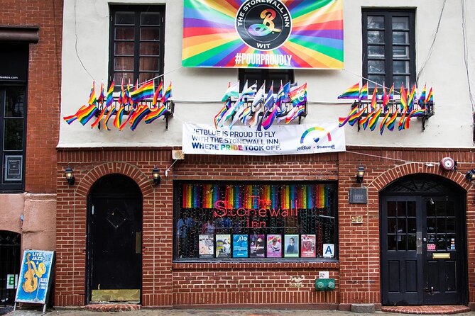 Greenwich Village Historic Walking Tour in New York City - Visit to the Jefferson Market Library