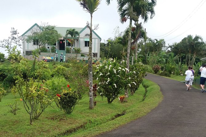 Grenada Express Tour - Annandale, Fort Fredrick, Rum Distillery & Beach Tour - Grand Anse Beach