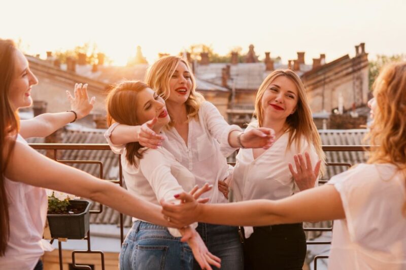 Grenoble: Bachelorette Party Outdoor Smartphone Game - Exploration of Grenoble