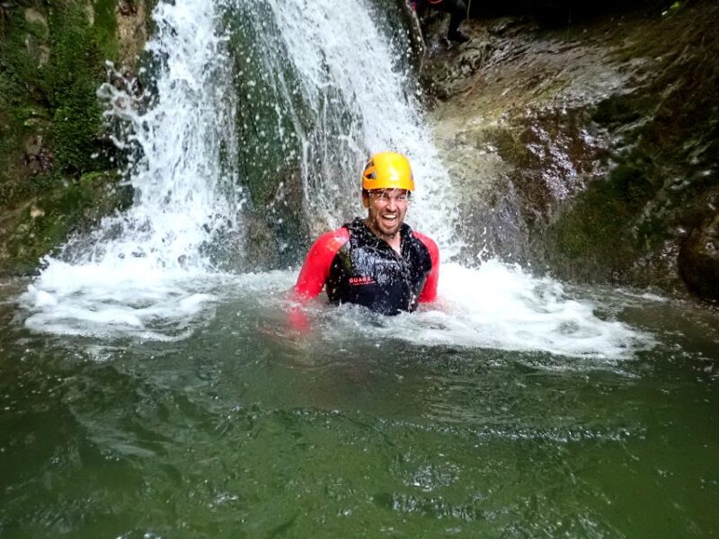 Grenoble: Discover Canyoning in the Vercors. - Age and Weight Restrictions