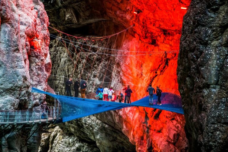 Grindelwald: Glacier Canyon Entrance Ticket - Activities in the Canyon