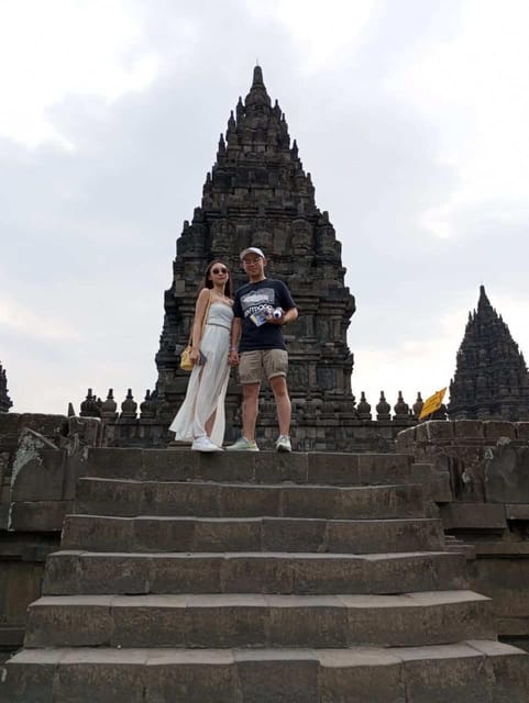 Griya Temple, Borobudur Temple, Merapi Volcano. - Booking Information
