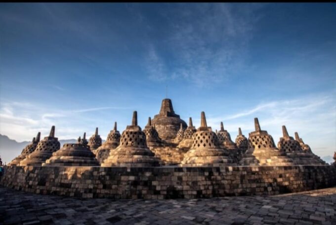Griya Temple, Borobudur Temple, Merapi Volcano. - Pickup and Drop-off Locations