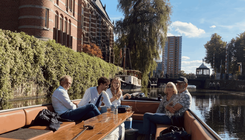 Groningen: City Canal Cruise With Unlimited Drinks - Customer Ratings and Feedback