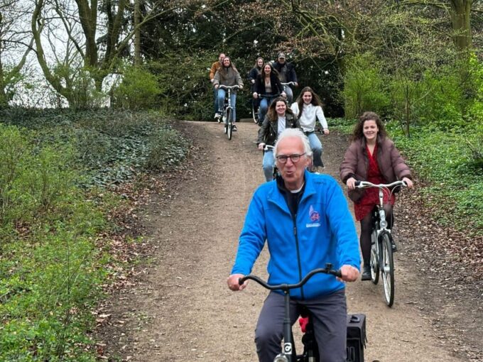 Groningen: City Highlights Bike Tour - Discovering Groningens Landmarks