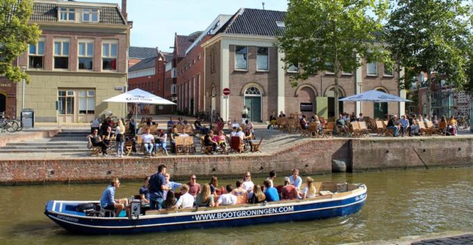 Groningen: Open Boat City Canal Cruise - Tour Duration