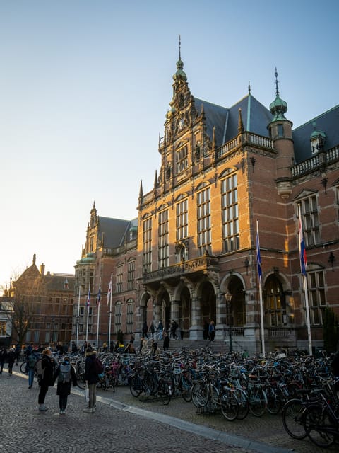 Groningen: Walking Tour With Local Guide - Vibrant Student City