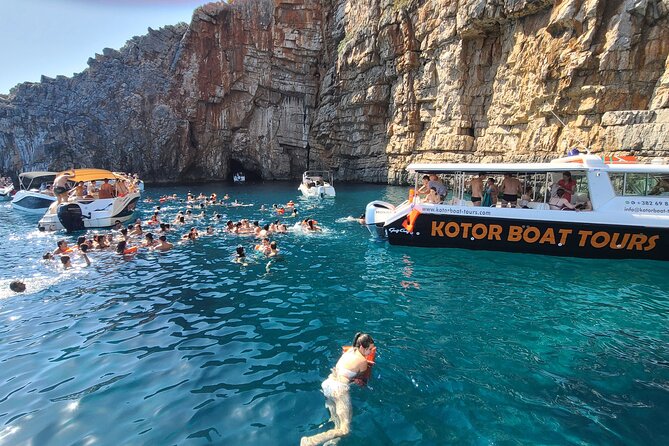 Group Blue Cave Tour- 3h Duration - Seeing the Our Lady of the Rocks Church