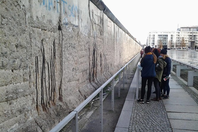 Group Driving Tour From 1 - 6 People for 4 Hours Highlights of Berlin - Pickup and Meeting Points