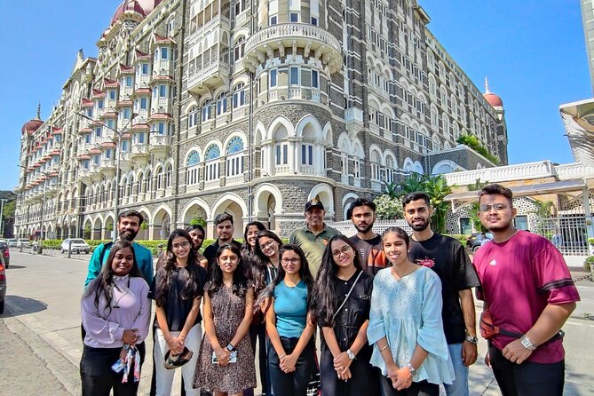 Group Guided Walking Tour in Fort and Colaba - Maximum Travelers and Pricing