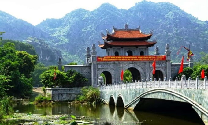 Group or Private Tour Hoa Lu Trang an Mua Cave W Boat - Getting to the Tour Location