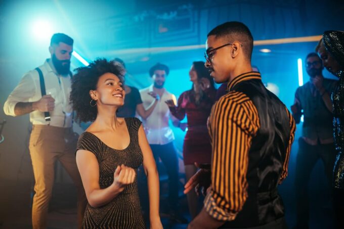 Group Salsa Class in Cali - Instructor Qualifications