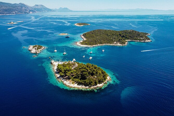 Group Speedboat Tour to Korčula, Badija Island and a Sunken Ship - Sunken Ship Snorkeling