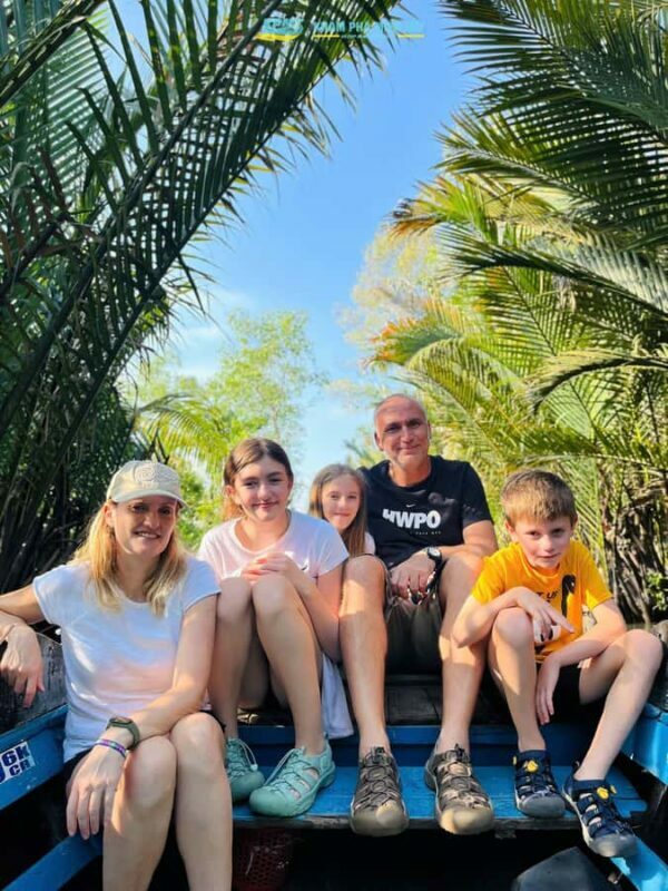Group Tour: Floating Market, Rice Noodle, nursery vegatable - Practical Tips for Travelers