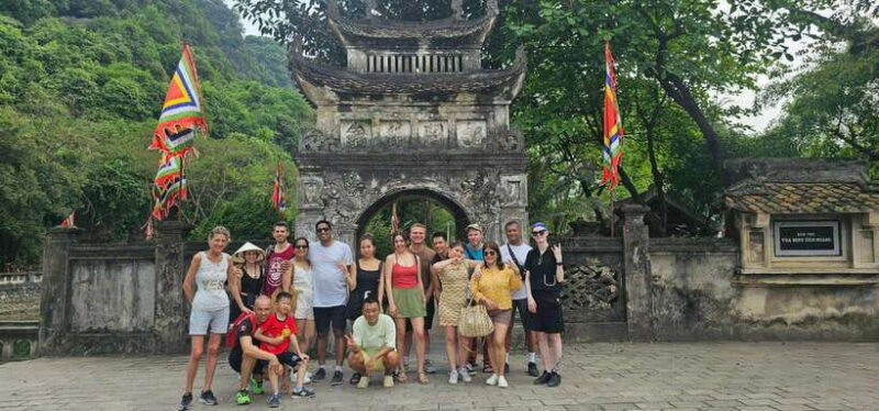 Group Tour: Hoa Lu - Trang an Boat Trip - Mua Cave - Itinerary Highlights