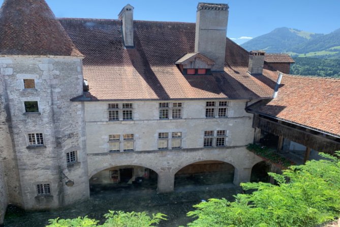 Gruyères Castle, Cheese, and Chocolate Private Tour From Bern - Chocolate Factory Visit