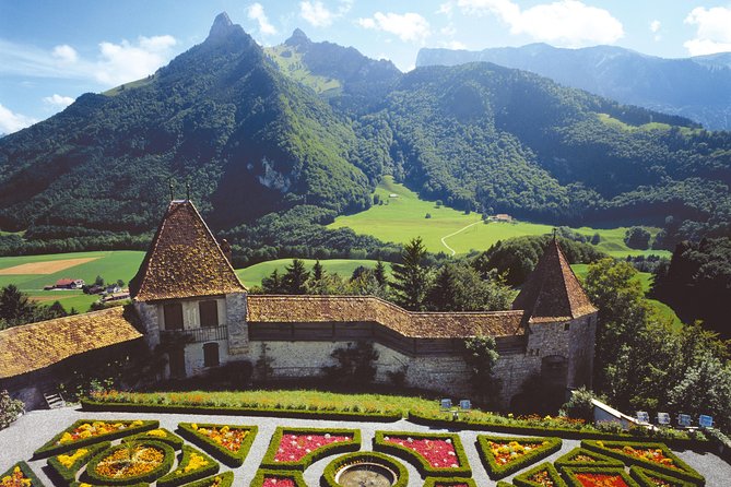Gruyères Tour From Geneva With Train, Chocolate and Cheese - Convenient Coach Transportation