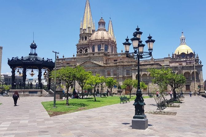 Guadalajara and Tlaquepaque Culture and Shopping - Discovering Local Artistry