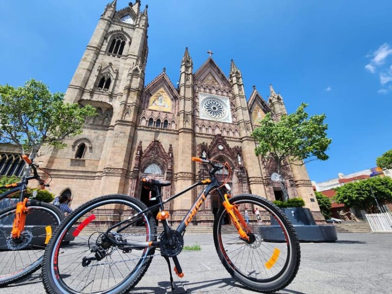 Guadalajara: Bicycle Rental per Day. - Included Amenities