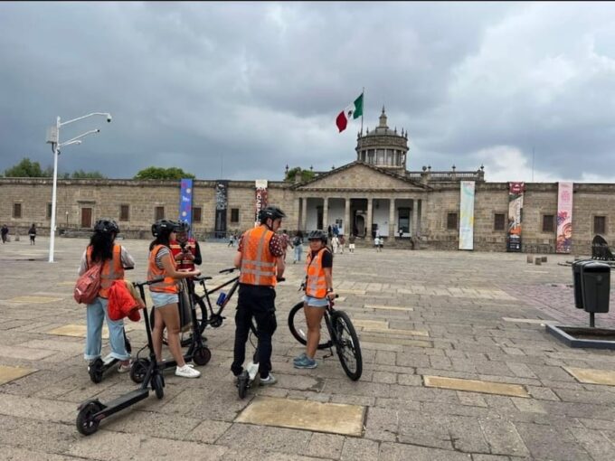 Guadalajara: Bicycle Tour of the City Visiting Places of Interest. - Duration of the Tour