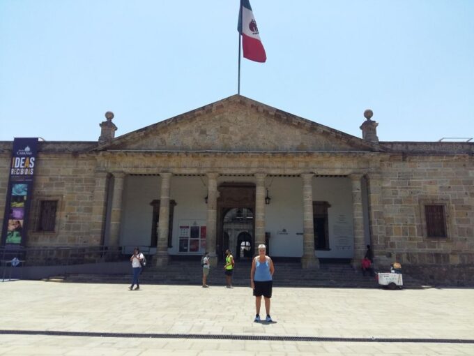 Guadalajara: Culture, Architecture, and Market Walking Tour - Regional Food and Shopping