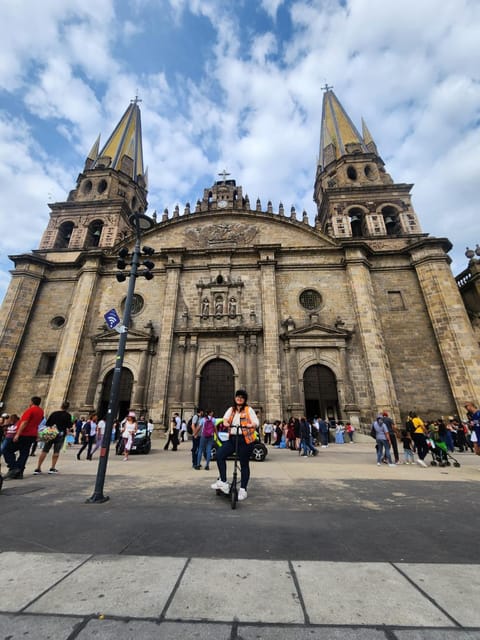 Guadalajara: Electric Scooter Tour Visiting Places of Interest - Itinerary Highlights